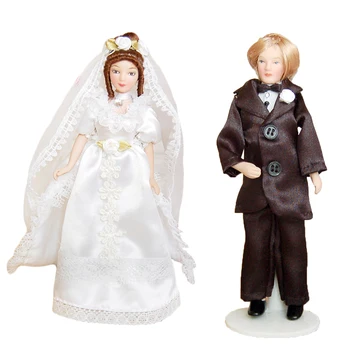 1:12 Domeček pro panenky Miniaturní Porcelánová Panenka Model, Nevěsta Nosí Dlouhé Bílé Svatební Šaty, Ženich PP021