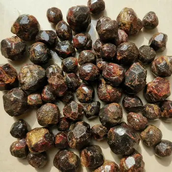 10ks Náhodné Přírodní Červený Granát Krystal Hrubý Stoner Surový Kámen Hodně Minerální Exemplář Léčivé Minerály Dárek