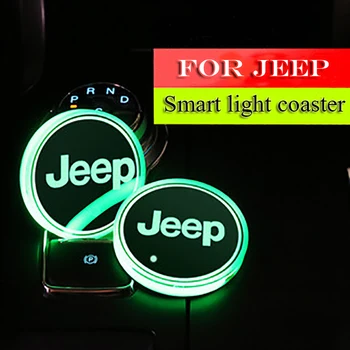 2ks Módní Auto Logo Zářící Světla LED Nápoj Dráha Anti Slip Pro Jeep Cherokee Wrangler Renegade cherokee xj Auto Příslušenství
