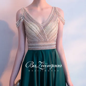 BAZIIINGAAA Jednoduché Saténové Zelené Večerní Šaty bez Rukávů V-Neck Korálkový Design Vhodný pro Formální Večerní Plus Velikosti Dresss