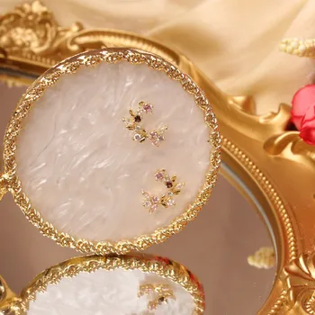 Jižní Korea je nový design, módní šperky vynikající mědí vykládané zirkony věnec list květ samičí malé a univerzální náušnice