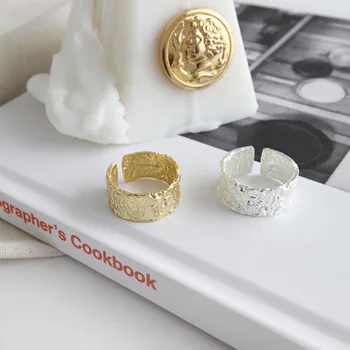 Široký Prsten 925 Sterling Silver Otevřený Kroužek pro Ženy IN Gold & Silver Barva Zlatá Fólie Konkávní-konvexní Nepravidelný Obličej svatbu